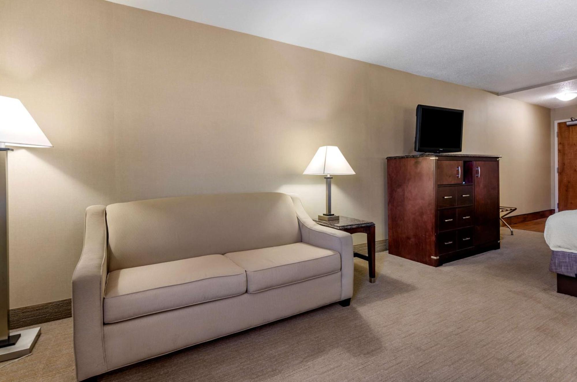 Best Western Plus Inn at Hunt Ridge Lexington Exterior foto